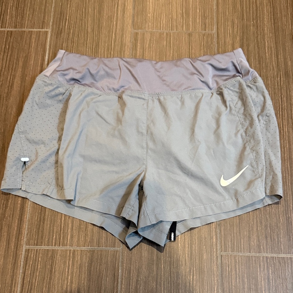 Nike Women's Light Gray Athletic Shorts